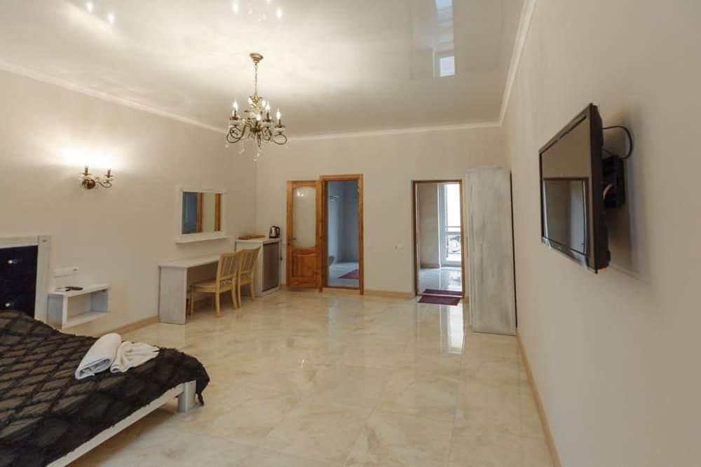 Бутик 2017 Hotel Bilhorod-Dnistrovskyy Luaran gambar